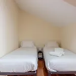 Downtown Arch - Ac & Wifi Apartament