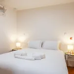 Downtown Arch - Ac & Wifi Apartament
