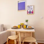 Downtown Arch - Ac & Wifi Apartament *